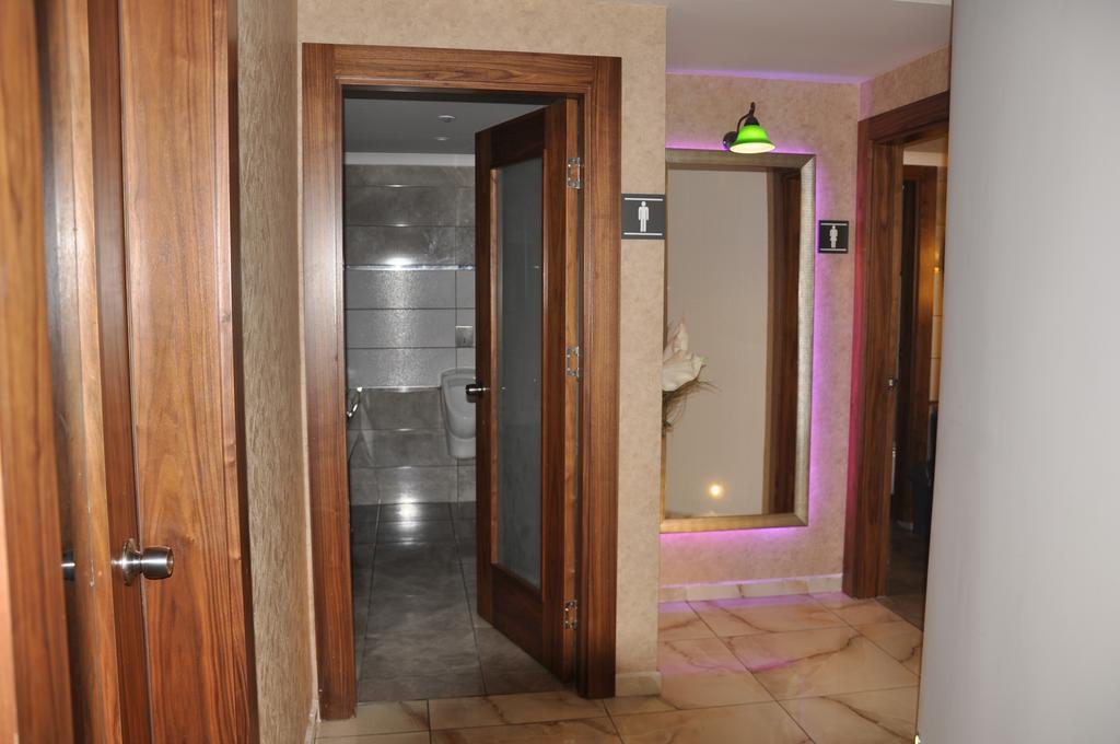Apart Otel Lavinia & 3*